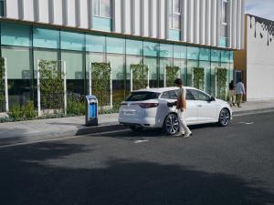 Renault Megane E-TECH Plug-in Hybrid Estate 2020 года  (WW)
